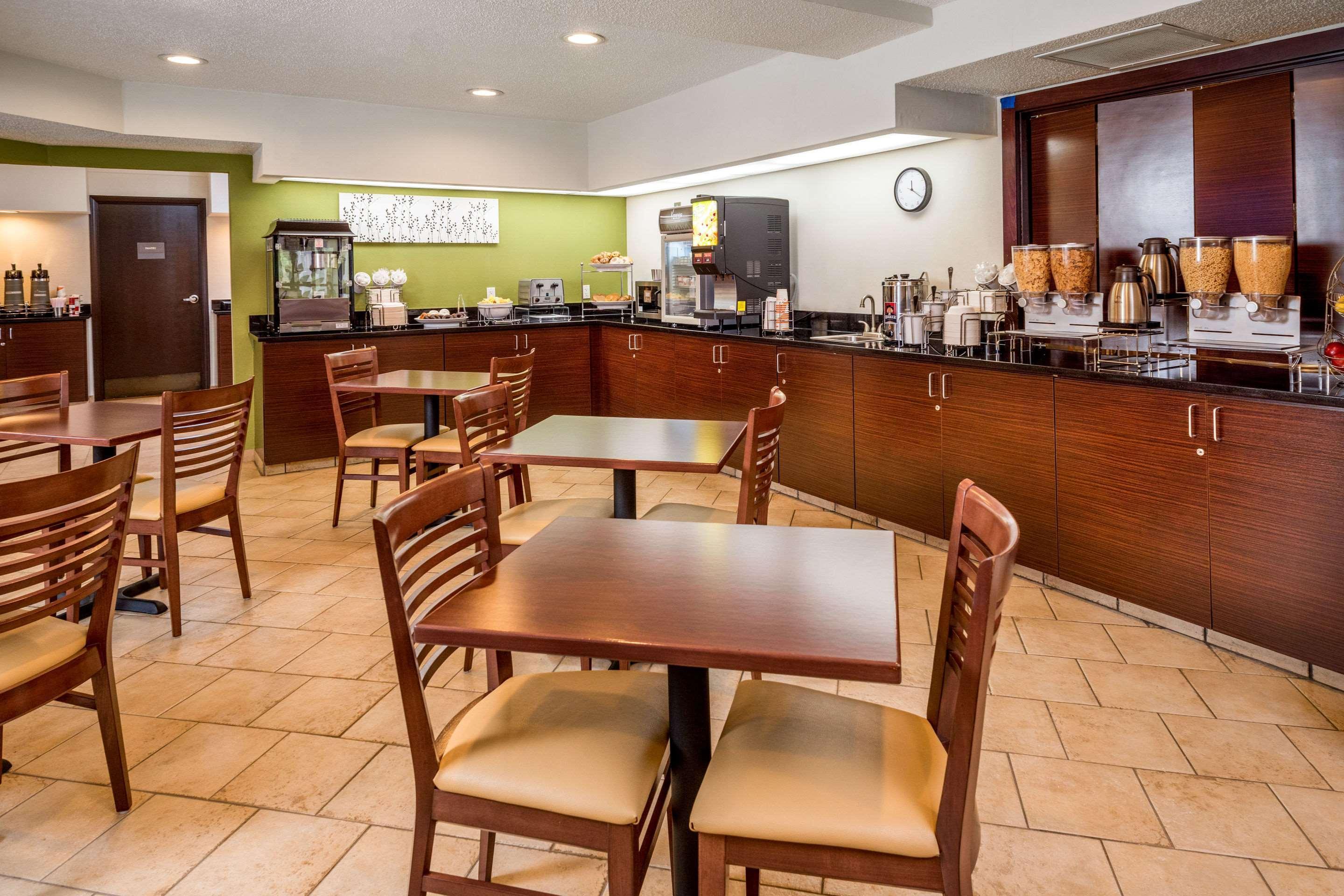 Sleep Inn & Suites Cross Lanes - South Charleston Bagian luar foto